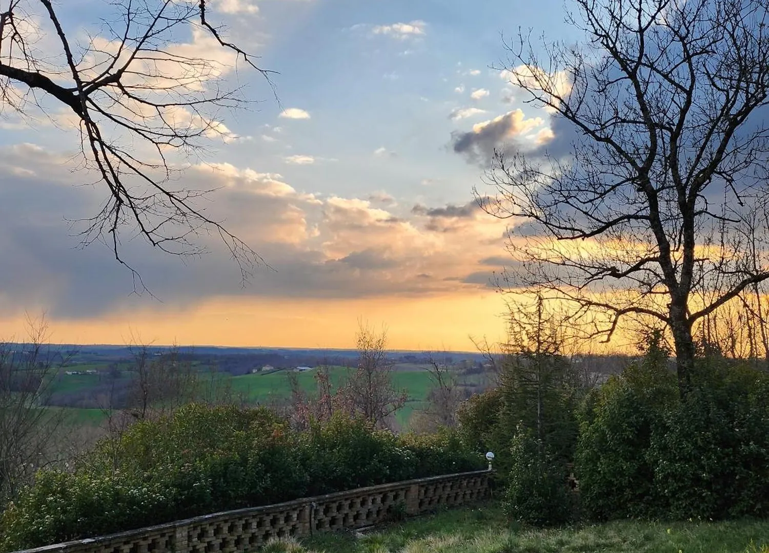 Gite La Peyriere - Tarn-Et-Garonne - Vue Imprenable Au Calme Montpezat-de-Quercy Frankrijk